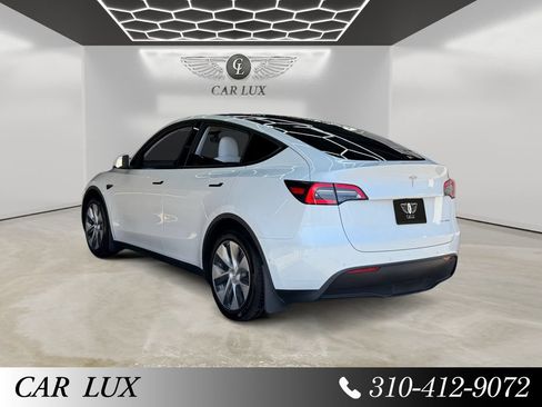 Used 2021 Tesla Model Y Long Range AWD/4WD image 3