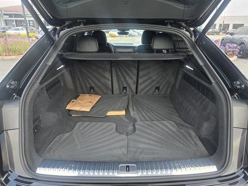 Used 2025 Audi Q8 Prestige w/ Prestige Package image 14