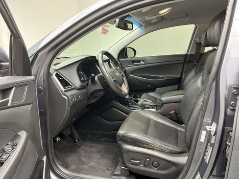 Used 2017 Hyundai Tucson SE Plus AWD/4WD image 3