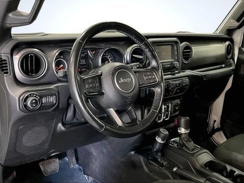 Used 2021 Jeep Gladiator Sport AWD/4WD image 14