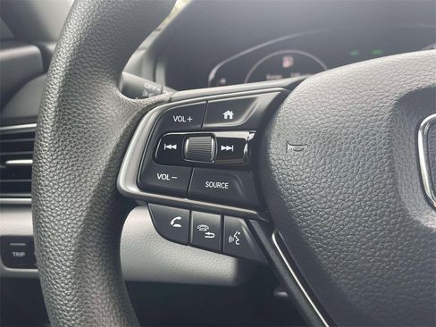 Used 2019 Honda Accord LX image 19