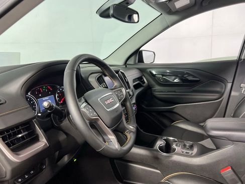Used 2024 GMC Terrain AT4 w/ Infotainment Package II image 27