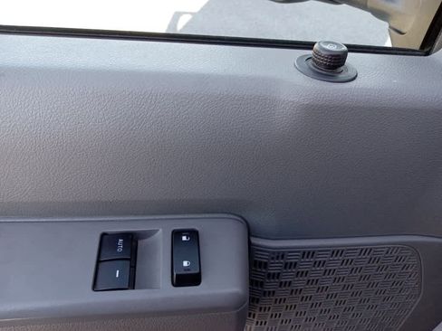 Used 2025 Ford E-350 and Econoline 350 Super Duty w/ Power Equipment Group image 21