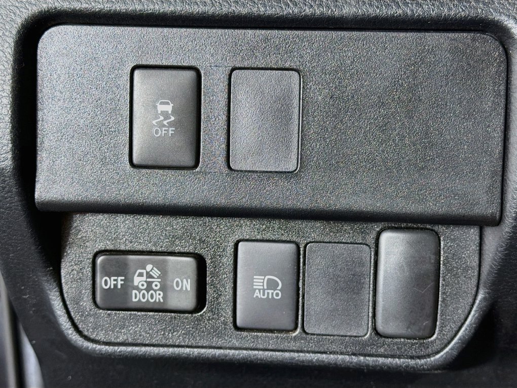 Used 2022 Toyota Tacoma SR5 w/ Technology Package RWD image 15