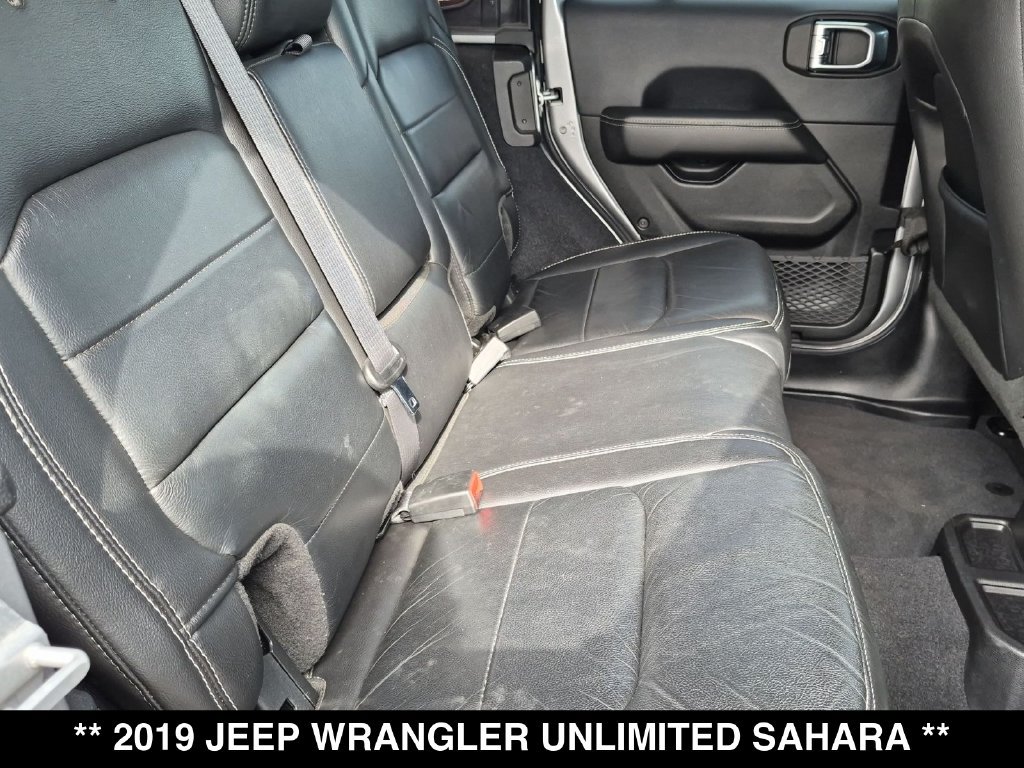 Used 2019 Jeep Wrangler Unlimited Sahara AWD/4WD image 31