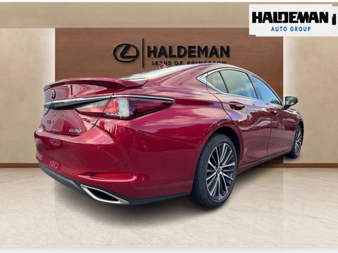 Used 2022 Lexus ES 350 w/ Premium Package FWD image 4