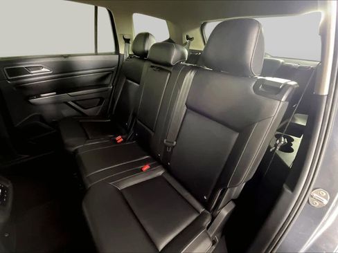 Used 2018 Volkswagen Atlas SE w/ R-Line Package FWD image 19