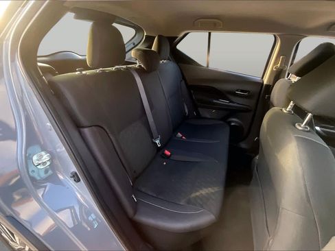 Used 2024 Nissan Kicks SV FWD image 19
