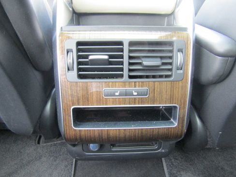 Used 2016 Land Rover Range Rover Sport HSE image 18