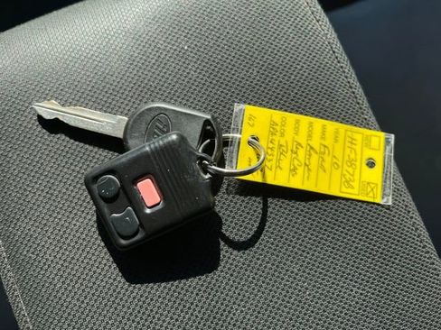 Used 2010 Ford Ranger XLT image 22