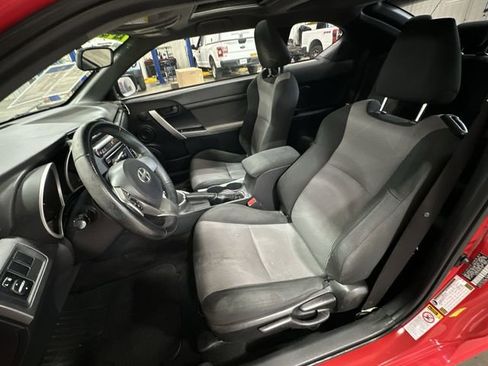 Used 2014 Scion tC FWD image 17