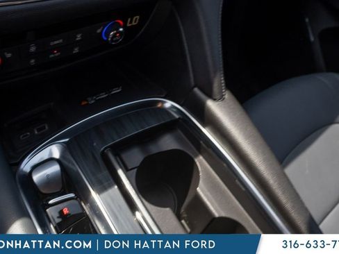 Used 2024 Buick Enclave Essence w/ Sport Touring Edition image 12