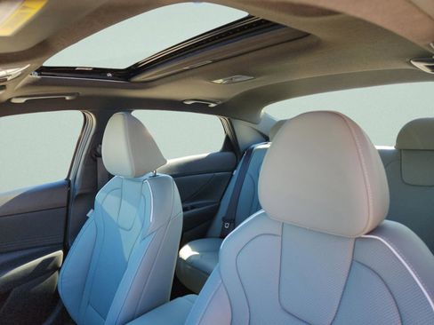 New 2026 Hyundai Elantra Limited image 19