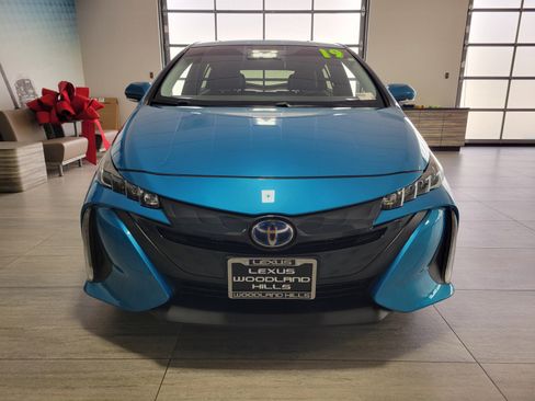 Used 2019 Toyota Prius Prime Premium w/ Carpet Mat Package FWD image 8