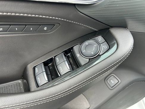 Used 2025 Cadillac CT5 Premium Luxury RWD image 19