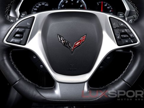 Used 2019 Chevrolet Corvette Grand Sport w/ Carbon Flash Badge Package RWD image 33