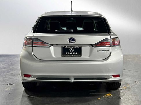Used 2011 Lexus CT 200h Premium image 4