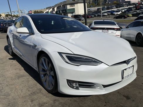 Used 2021 Tesla Model S Long Range Plus image 73