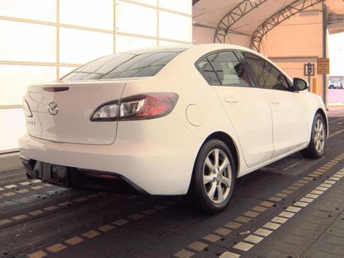 Used 2011 MAZDA MAZDA3 i Touring FWD image 4