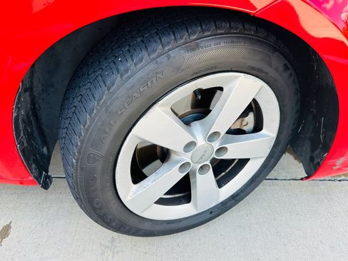 Used 2016 Dodge Dart SXT FWD image 29