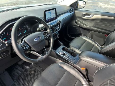 Used 2022 Ford Escape SEL image 18