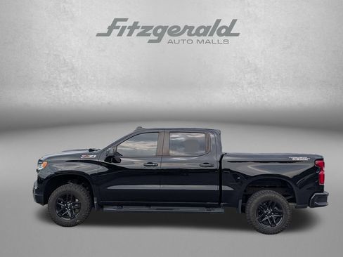 Used 2022 Chevrolet Silverado 1500 LT Trail Boss AWD/4WD image 3