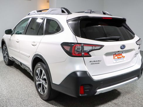 Used 2021 Subaru Outback Limited image 9