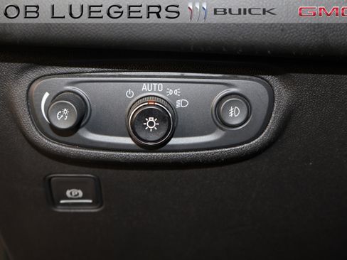 Certified 2021 GMC Terrain SLT w/ Elevation Edition FWD image 25