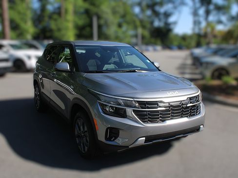 Certified 2026 Kia Seltos LX AWD/4WD image 15