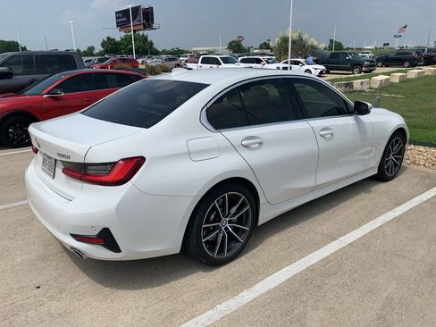 Used 2019 BMW 330i Sedan w/ Convenience Package RWD image 2