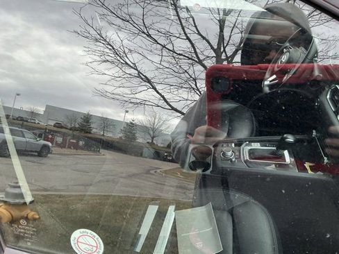 Used 2025 MAZDA CX-5 AWD 2.5 S w/ Preferred Package image 19