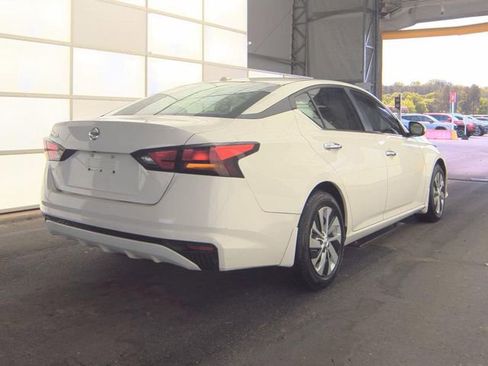 Used 2020 Nissan Altima 2.5 S FWD image 4