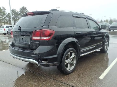 Used 2015 Dodge Journey Crossroad w/ Flexible Seating Group image 3