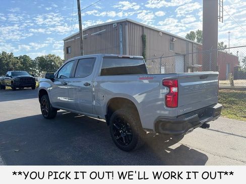 Used 2024 Chevrolet Silverado 1500 LT Trail Boss w/ Convenience Package II AWD/4WD image 4