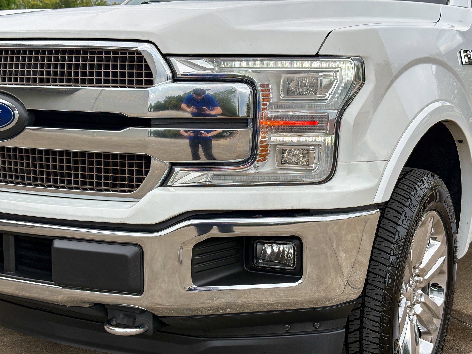 Used 2019 Ford F150 King Ranch w/ Equipment Group 601A Luxury AWD/4WD image 6