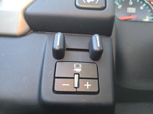 Used 2019 GMC Yukon XL Denali w/ Denali Ultimate Package image 34