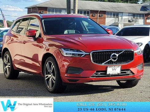 Used 2018 Volvo XC60 T5 Momentum w/ Vision Package AWD/4WD image 1