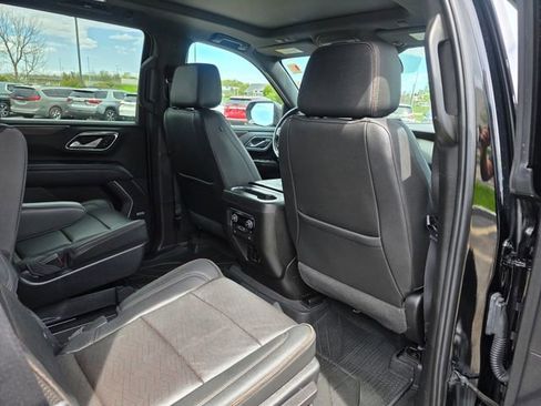 Used 2022 Chevrolet Tahoe High Country AWD/4WD image 13