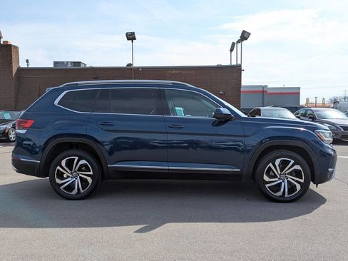 Used 2021 Volkswagen Atlas SEL Premium image 3