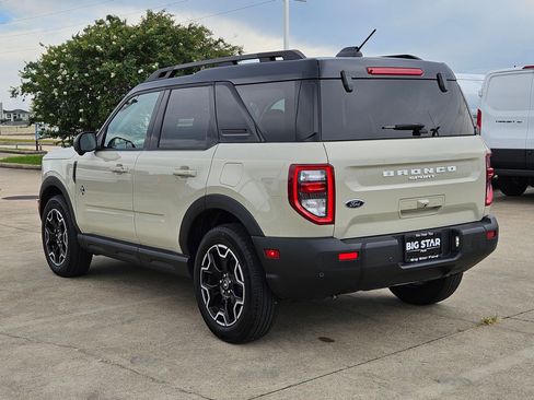 Used 2025 Ford Bronco Sport Outer Banks w/ Outer Banks Tech Package+ AWD/4WD image 7