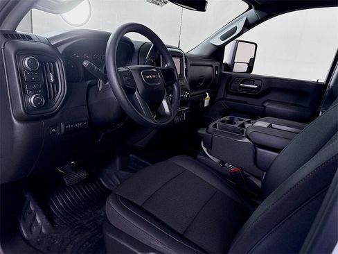 New 2026 GMC Sierra 3500 Pro w/ Convenience Package image 4