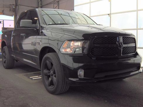 Used 2018 RAM 1500 Express w/ Black Ram 1500 Express Group AWD/4WD image 2