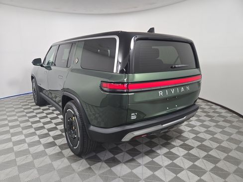 Used 2025 Rivian R1S Adventure AWD/4WD image 3