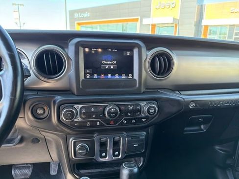 Used 2021 Jeep Wrangler Sport S image 33