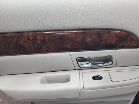 Used 2005 Mercury Grand Marquis LS RWD image 13