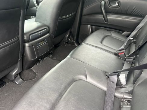 Used 2024 Nissan Armada SV AWD/4WD image 12
