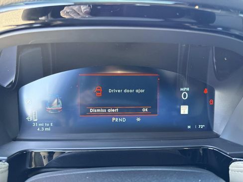 New 2026 Lincoln Corsair Premiere image 27