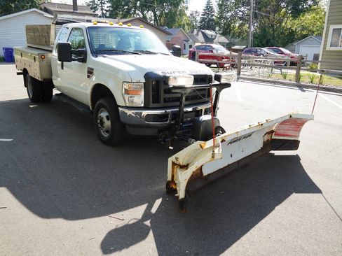Used 2010 Ford F350 XL image 12