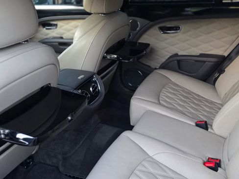 Used 2020 Bentley Mulsanne image 22