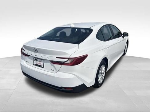 Used 2026 Toyota Camry LE FWD image 5